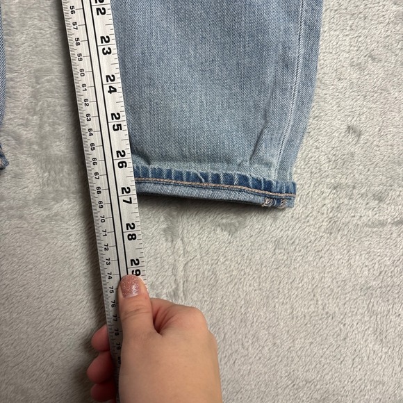 ✨ 2/$35 American Eagle Outfitters Womens Size 2 Regular Tomgirl Jeans Distressed - Picture 8 of 8